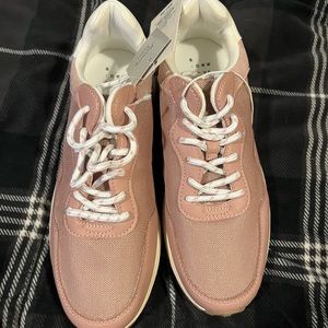 Target sneakers womens 7 brand new